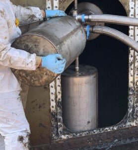 Freedom Tool oil skimming, view 2